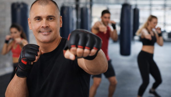 Szybka redukcja tkanki tłuszczowej dzięki treningom sztuk walki